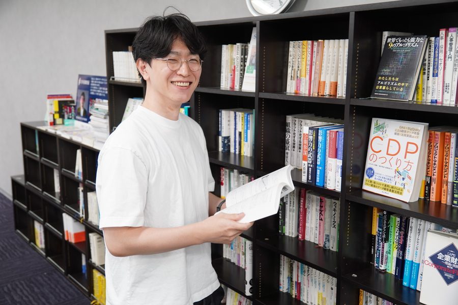 書籍購入・共有の様子